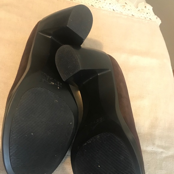Dansko Tuttie size 7.5/38 Brown suede - Picture 4 of 5